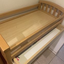 Baby Changing Table And Shelf