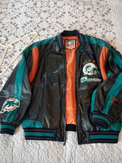 Collectors 1990 Miami Dolphins CarlBanksGH111 size XL leather jacket in perfect condition.
