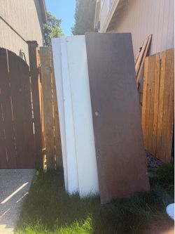 Free shelving doors