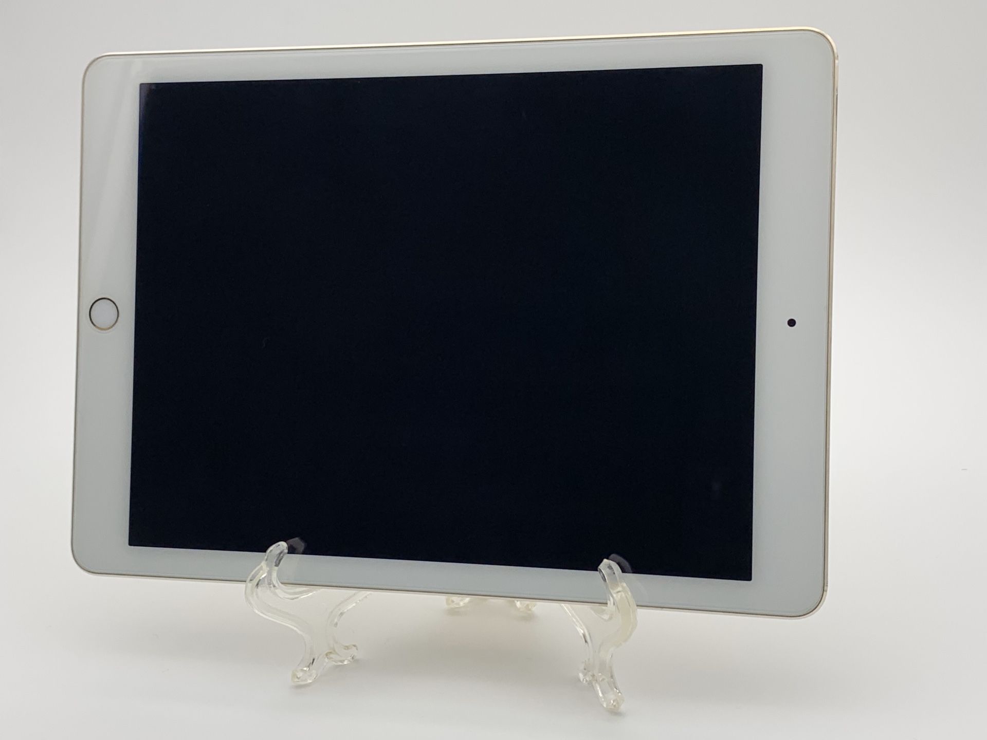 Apple iPad Air 2 - Read Description Below