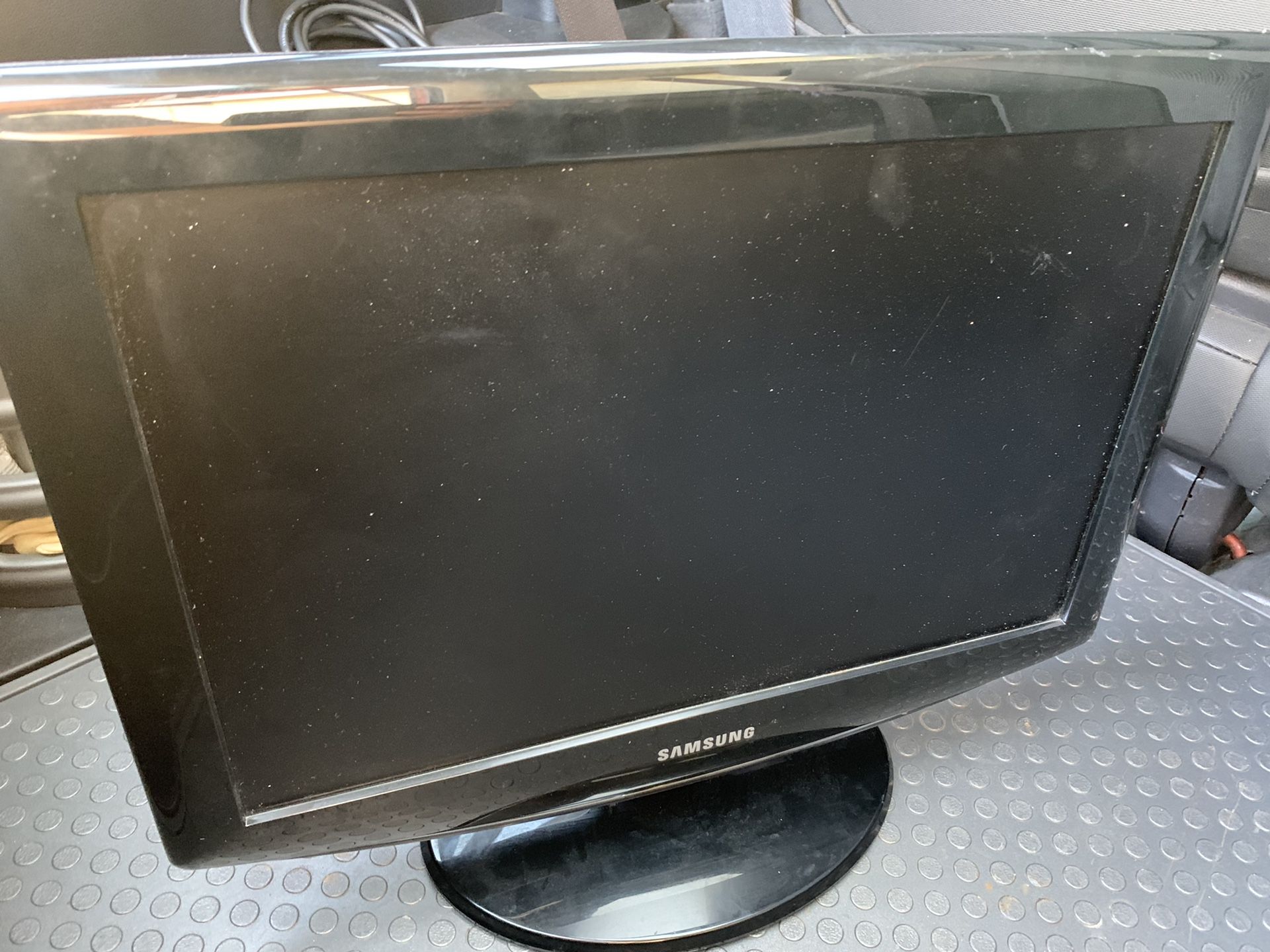 Samsung 24” tv