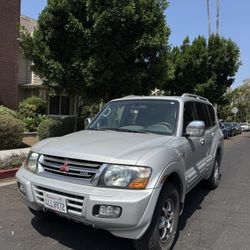 2001 Mitsubishi Montero