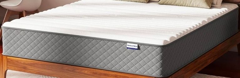 Full size mattress