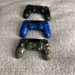 3 ps4 controllers