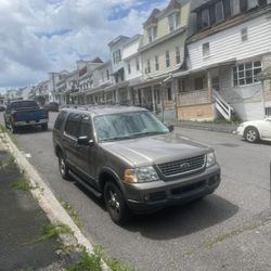 2003 Ford Explorer Sport