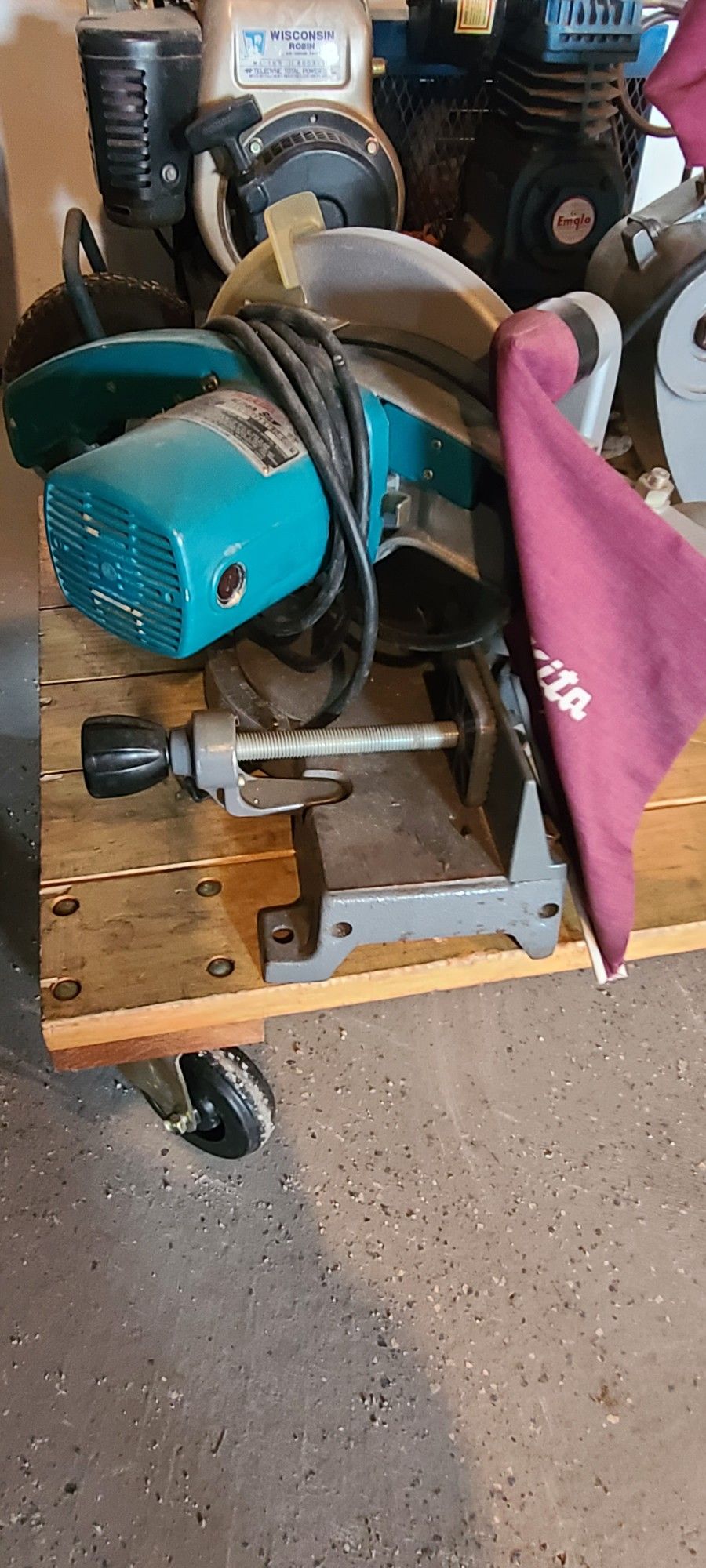 Makita Miter Saw 255mm (10 Blade)