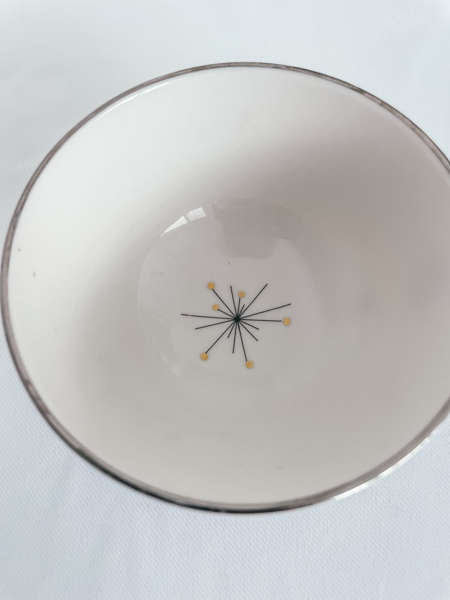 Vintage Syracuse china “evening star” set of 5 cups — MCM black & gold starburst