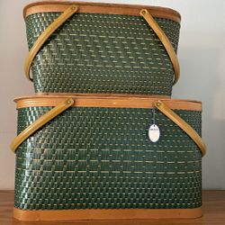 2 Hawkeye Burlington Vintage Picnic Baskets