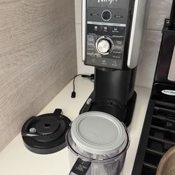 Ninja Creami Deluxe - Like New