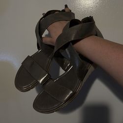 Gold metallic leather sandals with platform