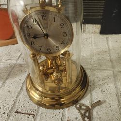 Rare Shatz clock in Mint Condition