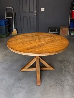 Pottery Barn Wood Round Pedestal Dining Table