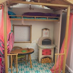 American Girl Lea Hut 