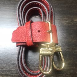 louis vuitton strap red