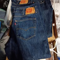 2 pair of Levi's