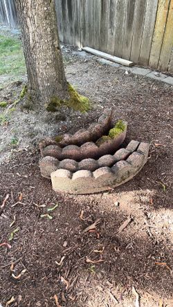 4 curved pavers