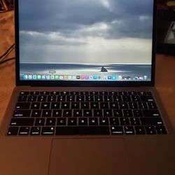 Apple MacBook Air (13", 2019)