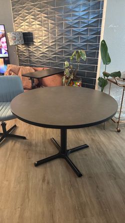 Round Dining Table with Pedestal Base