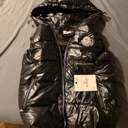Moncler Sleeveless Vest Black Size L Man's Brand New with Tags