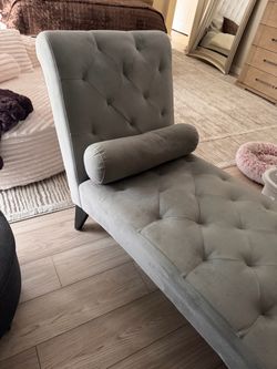 Chaise lounger