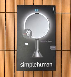 simplehuman 8” Round LED Sensor Mirror with 5x and 10x Magnification