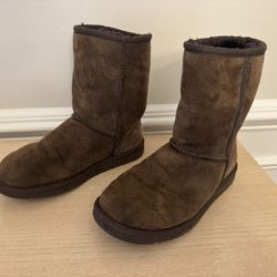 UGG BOOTS