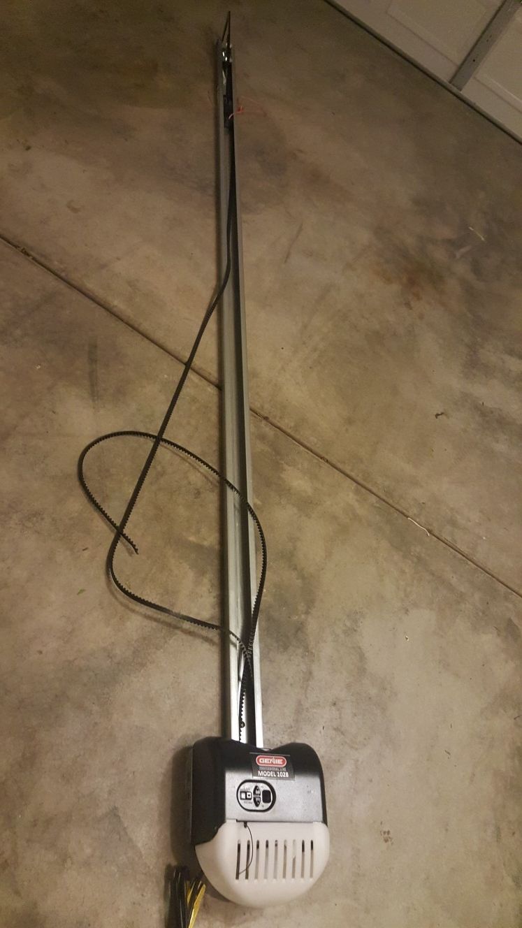 Genie garage door opener Belt model 1028 for Sale in Naperville, IL