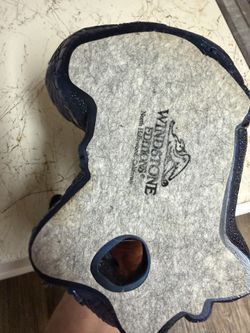 Windstone Edition Colecters Item