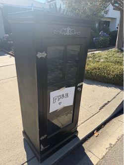 Free Glass Cabinet