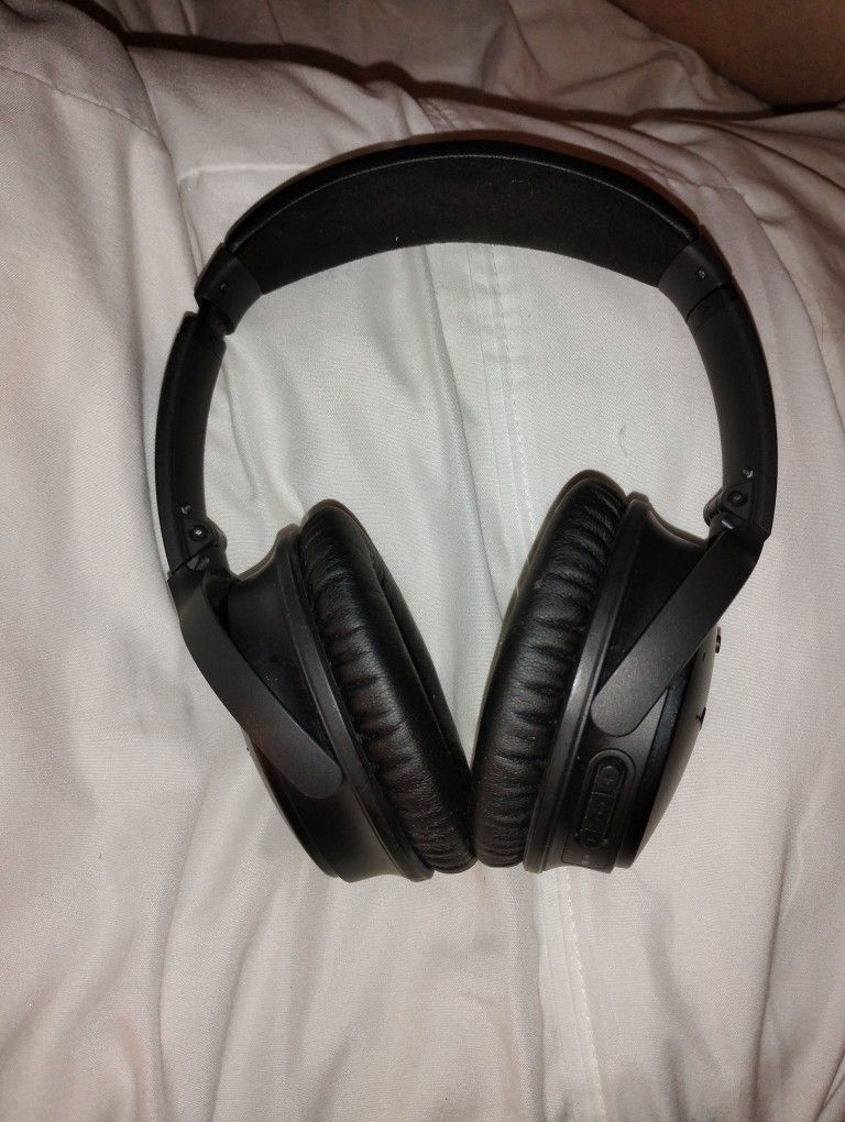 Bose Quiet Comfort 35 Headphones 