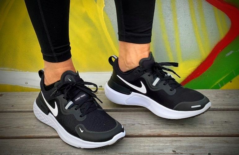 Nike Miler React Size 11 Men