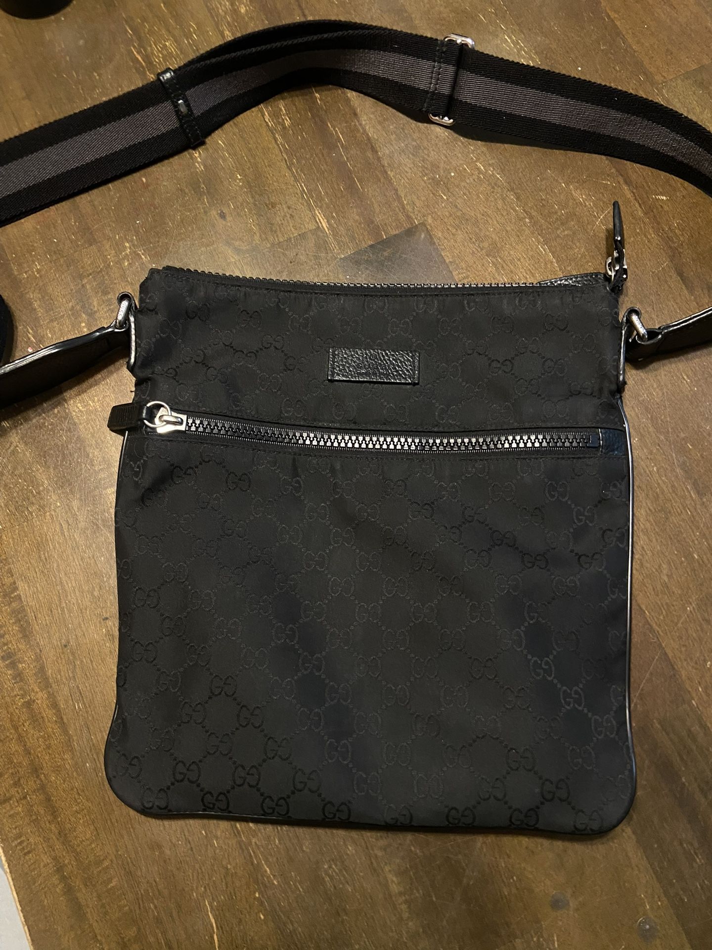 Black Gucci bag men