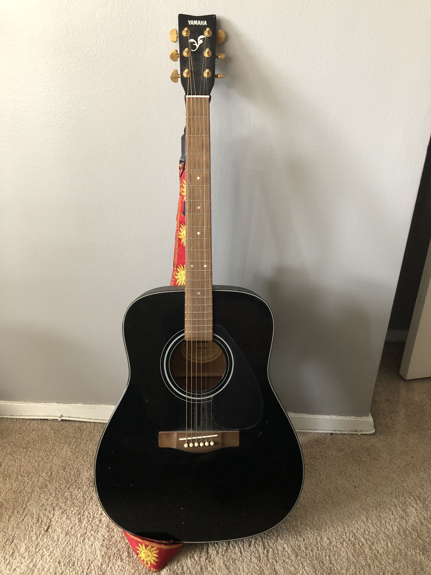 Yamaha Acoustic Guitar with case bag