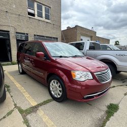 2017 town n country fully loaded 
