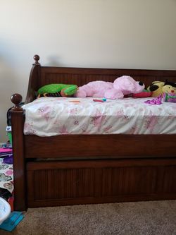 Trunk beds