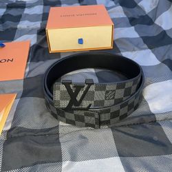 NEW BLACK LOUIS VUITTON BELT