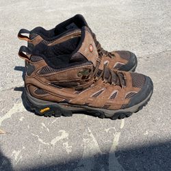 Merrell Hiking Boots 10.5