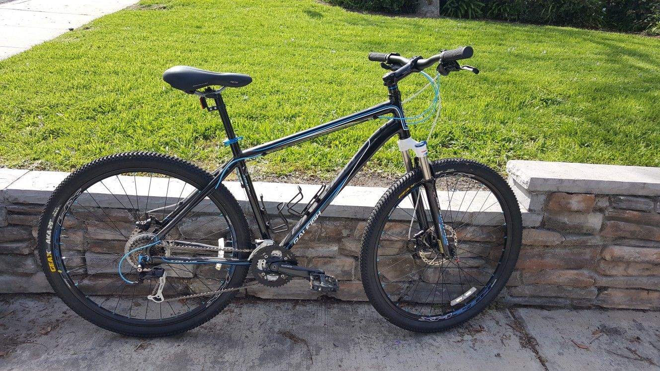Raleigh Talus 29 Sport Bike