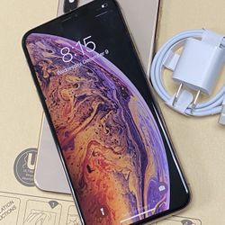 Factory unlocked iPhone XS Max 64 gb sold with warranty 