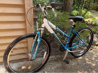 Schwinn Ranger 2.6 FS Ladies Small Frame Mountain Bike (16 in. Frame)