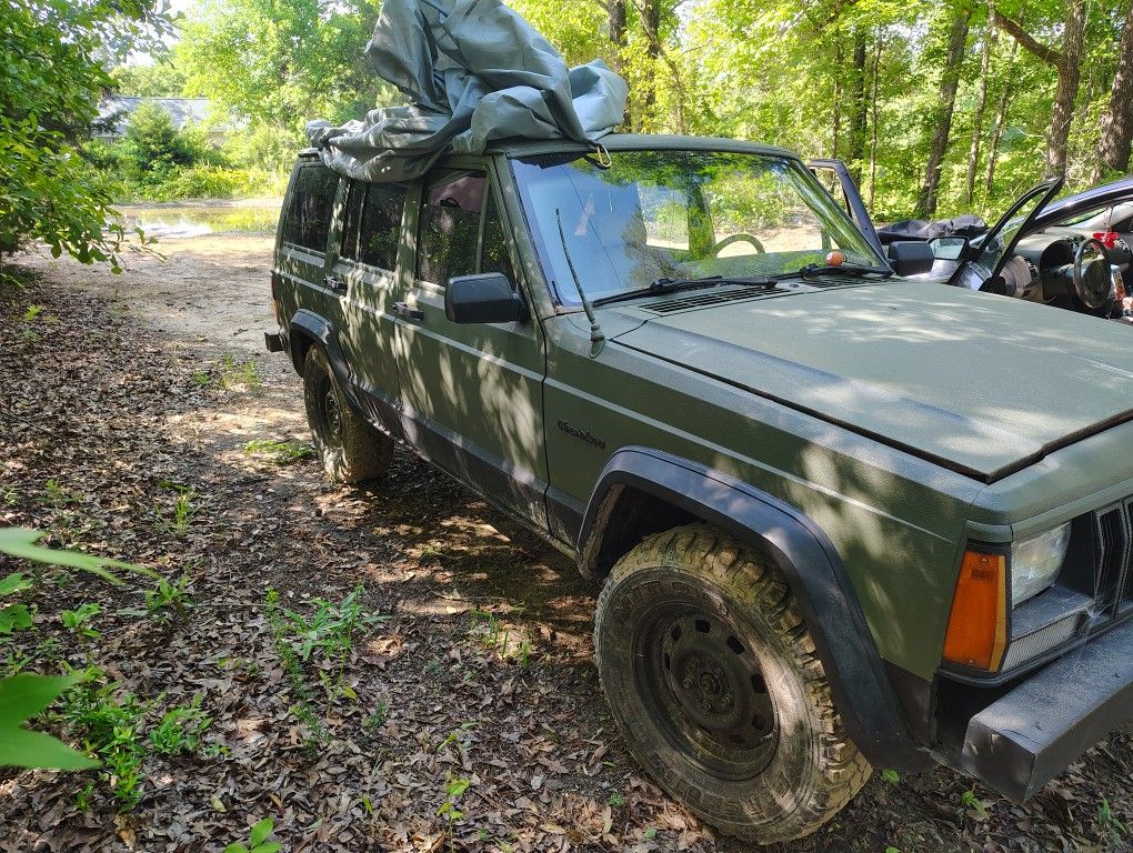 1985 Jeep Cherokee