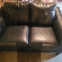 Black Faux Leather Loveseat – Modern Quilted Design