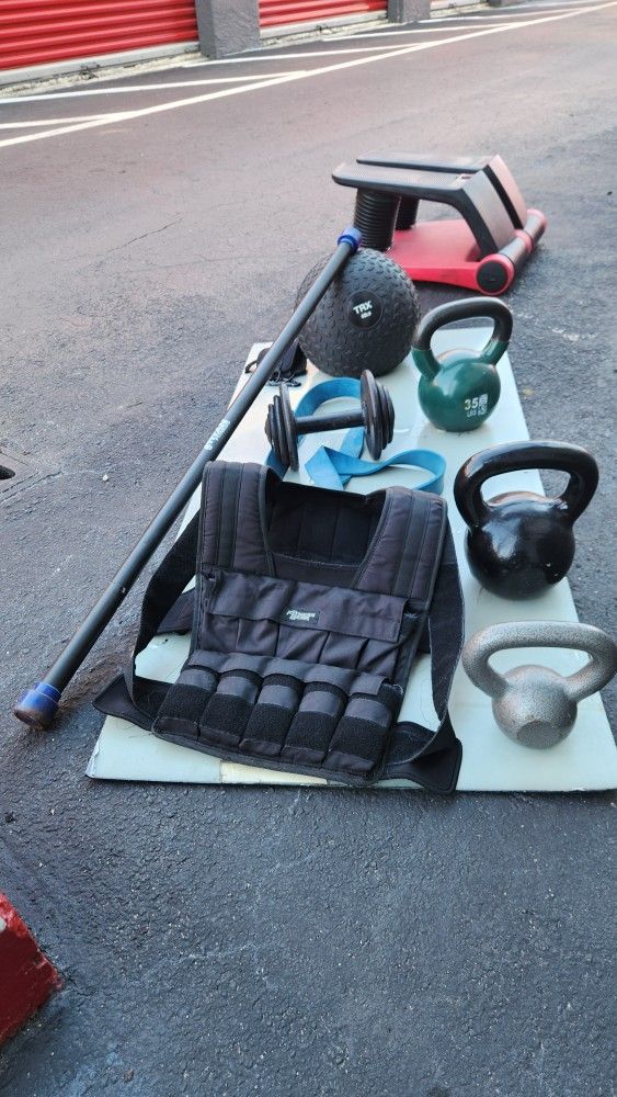 Fitness Gym Equipment ACCESSORIES & OVER 130 Pounds&Libras