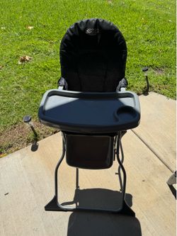 Gently Used Cosco Highchair & play pen set