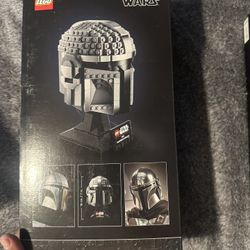 Mandolorian Lego star wars helmet 