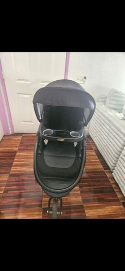 Graco modes stroller with bassinet
