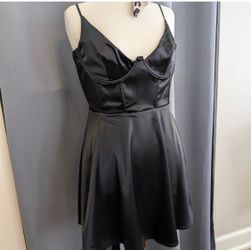 Dollskill - poster girl - hott dish corset dress - size medium- never worn