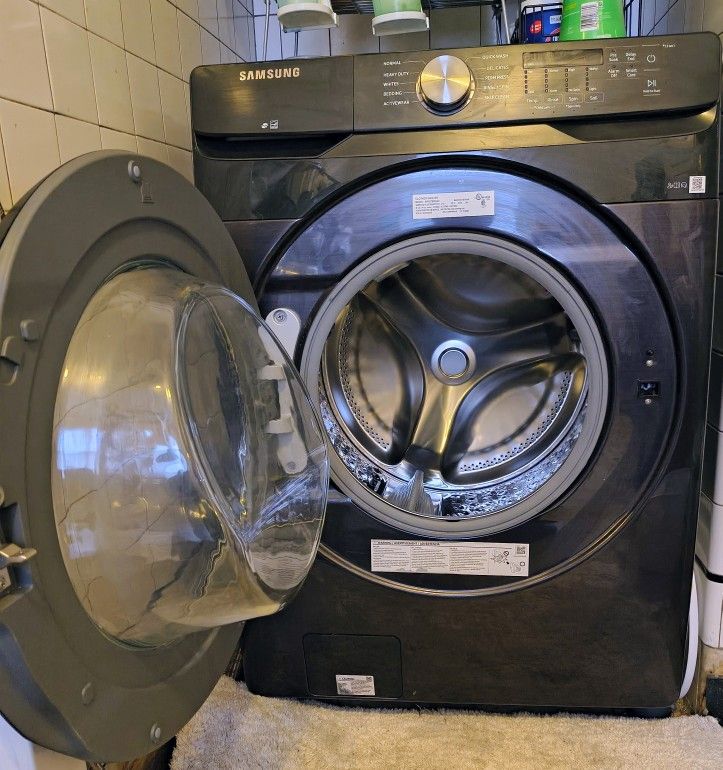Gently Used Stackable Washer & Dryer