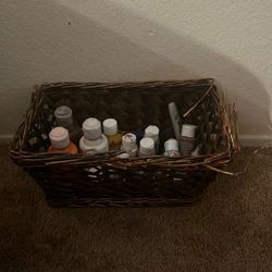 Paint & Basket