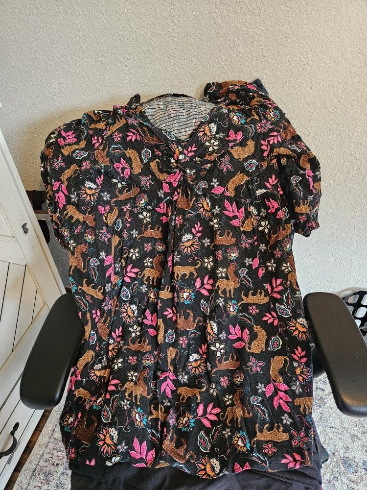 Lot Of Plus Size Women's Clothing 